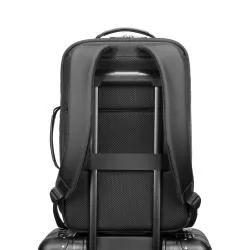 Mochila de Poliéster USB 27 Litros Personalizada Mochila de Poliéster USB 27 Litros Personalizada