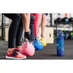 Squeeze em PS e tampa em ABS 600 mL Personalizado Squeeze em PS e tampa em ABS 600 mL Personalizado